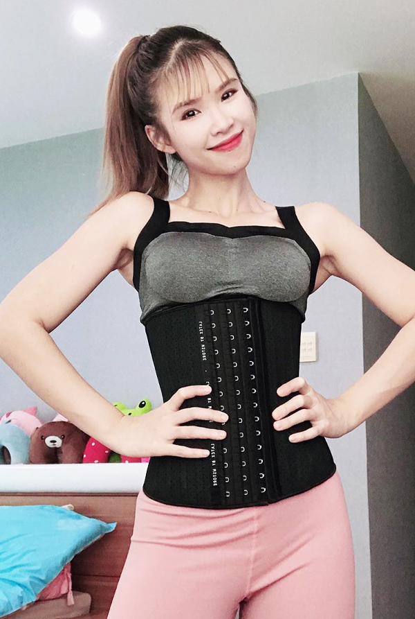 Khởi My Chia Sẻ Bí Quyết Eo Thon Cùng Latex By WSTORE